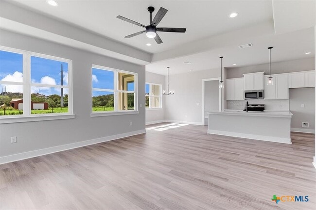 Building Photo - 1255 Pecan Valley Dr