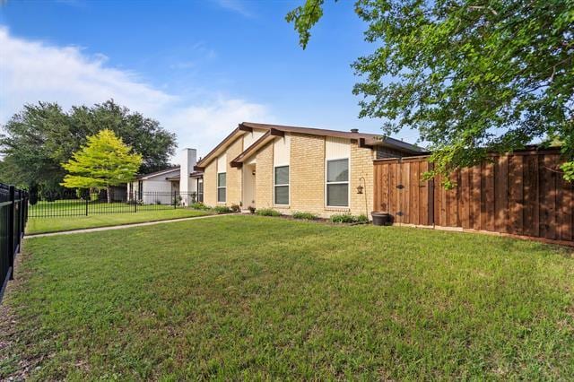 Building Photo - 3002 Lindbergh Dr