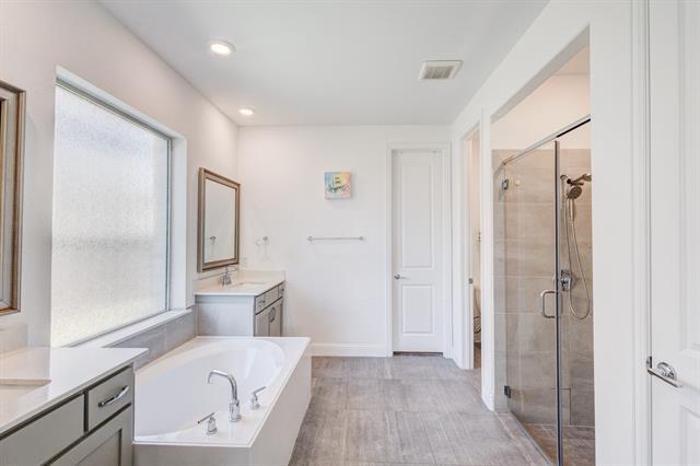 Building Photo - 7597 Sanctuary Dr