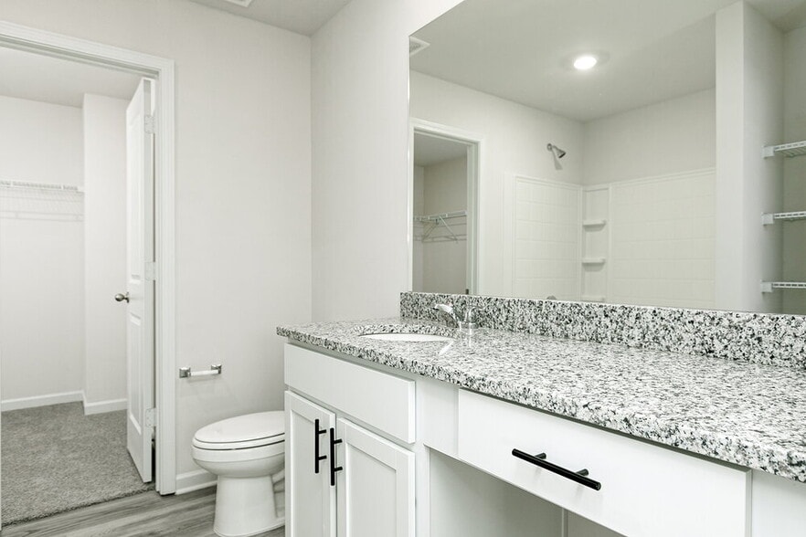 Building Photo - 146 Howell Dr