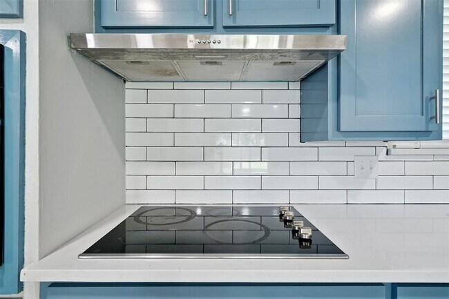 Building Photo - 4309 NW 56th Terrace