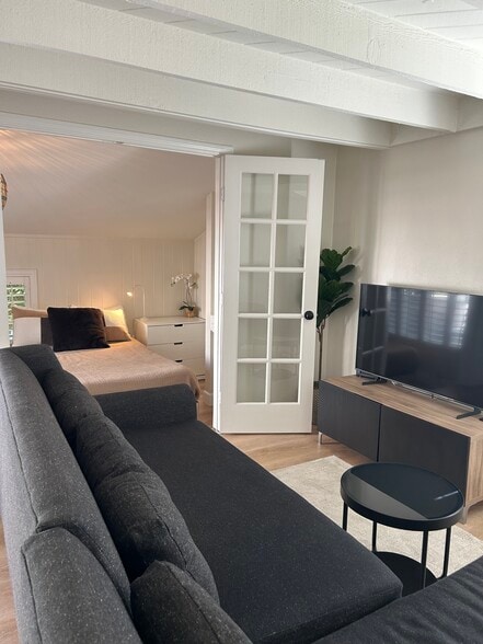 Building Photo - 16922 Pacific Coast Hwy