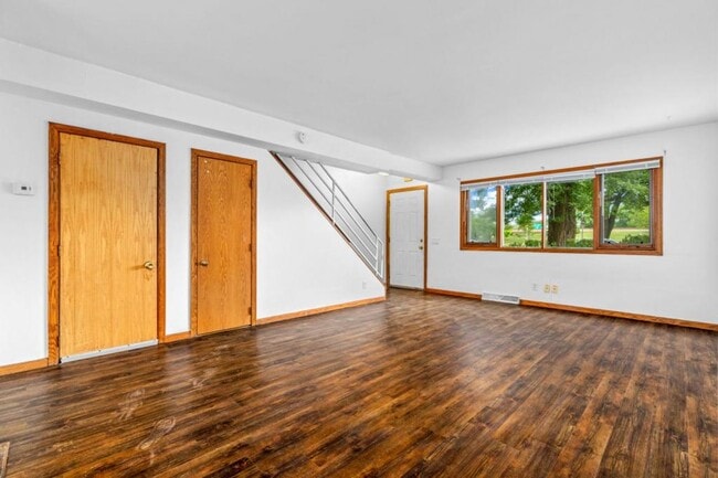 Building Photo - 4321 Britta Dr, Unit 1