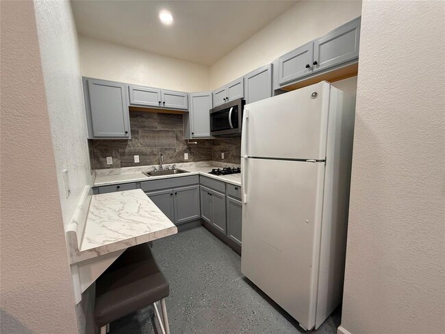 Building Photo - 216 Charles Trl