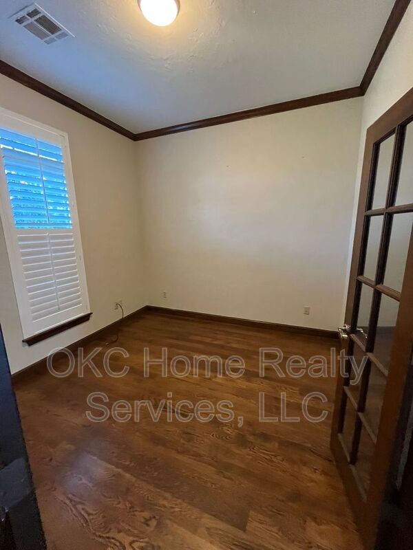 Building Photo - 1216 NW 190th Pl