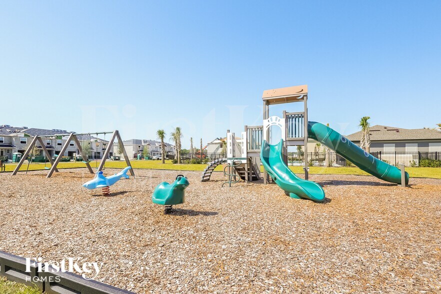 Building Photo - 1232 Spokane Pt