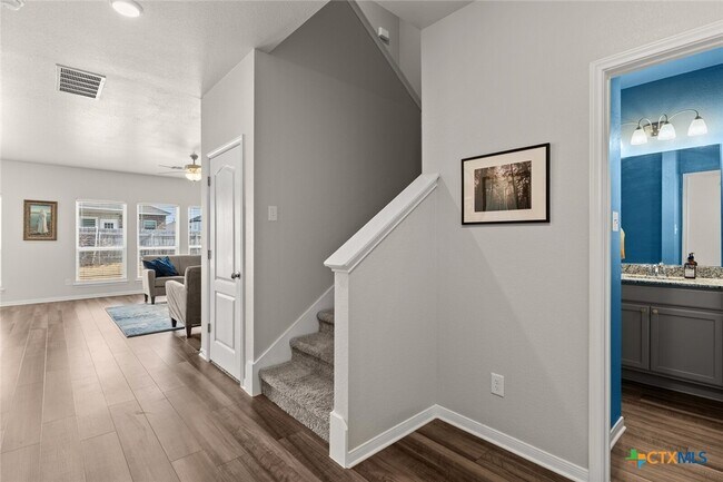 Building Photo - 2233 Chia Ct
