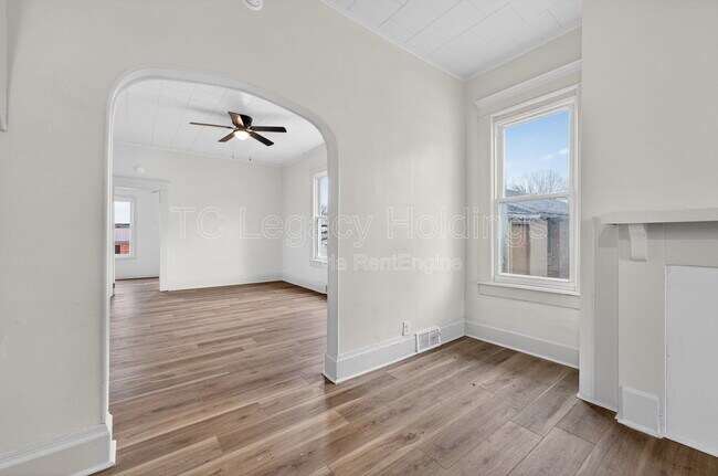 Building Photo - 1409 Hamill Ave