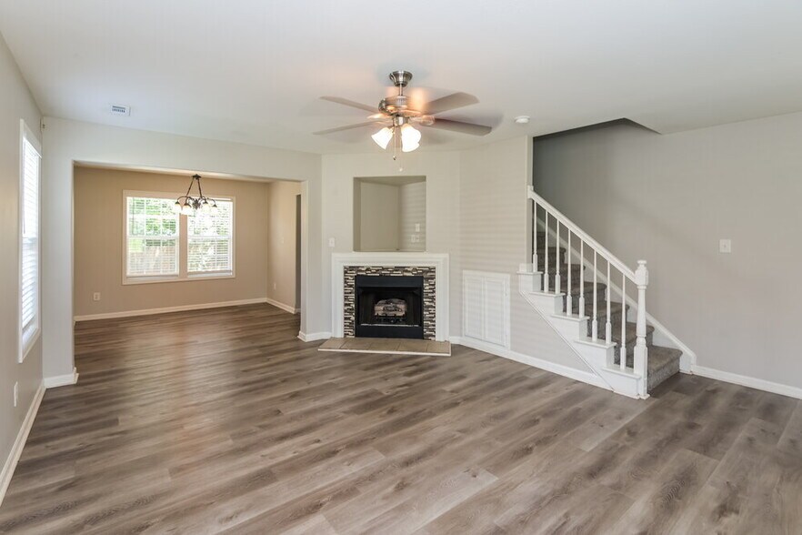 Building Photo - 5883 Culloden Ct