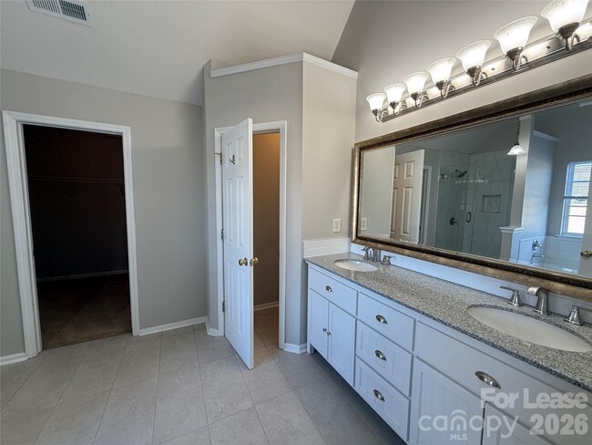 Building Photo - 203 Almora Loop