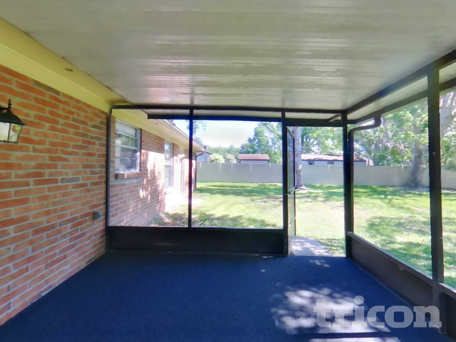 Building Photo - 1715 Farm Way