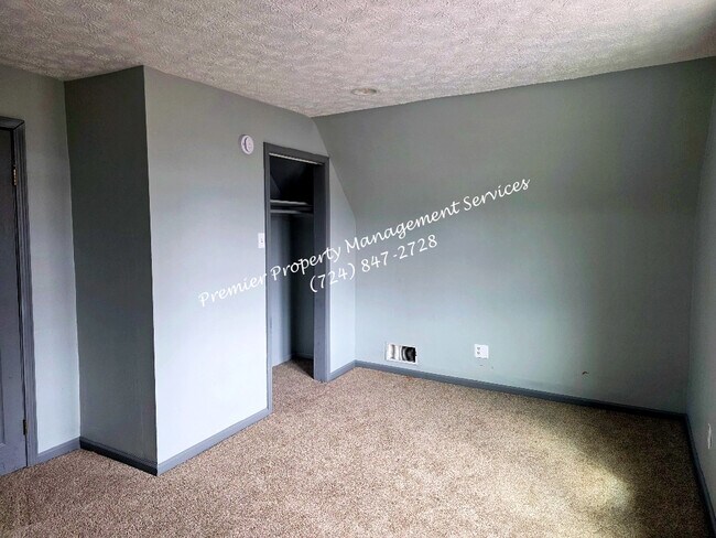 Building Photo - 911 4th Ave