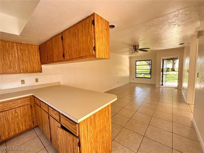 Building Photo - 16363 Teresa Ln