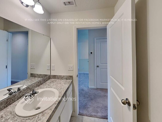 Building Photo - 2261 Litchfield Lp