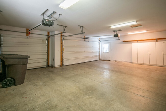 Building Photo - Beautiful Walnut Ridge Home!