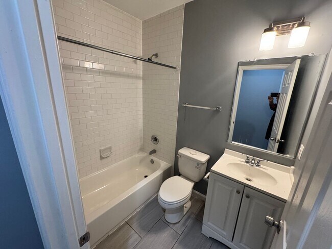 Building Photo - 3 Bedroom Near Historic Anacostia