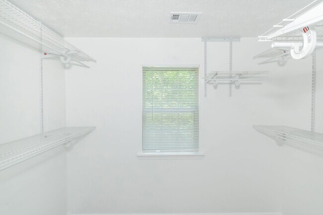 Building Photo - 80 Shelby Oaks Trail