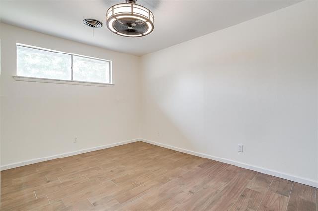 Building Photo - 1509 Fernwood Dr