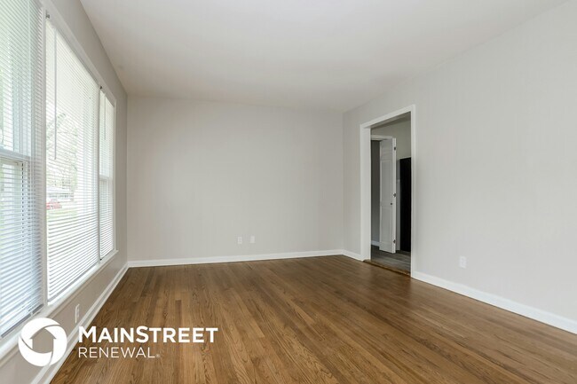 Building Photo - 8917 E 74th St