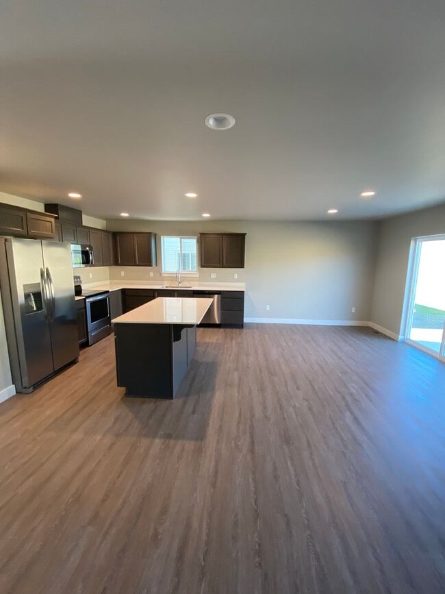 Building Photo - Brand New Home in A Brand New Community