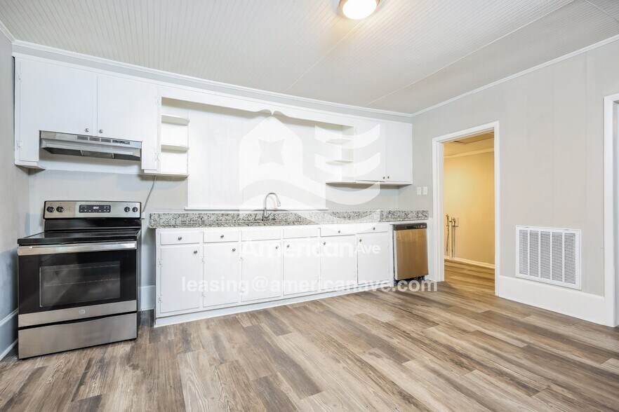 Building Photo - 2109 14th Ct