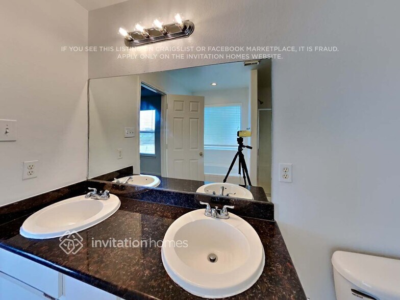 Building Photo - 20550 Kenswick Dr