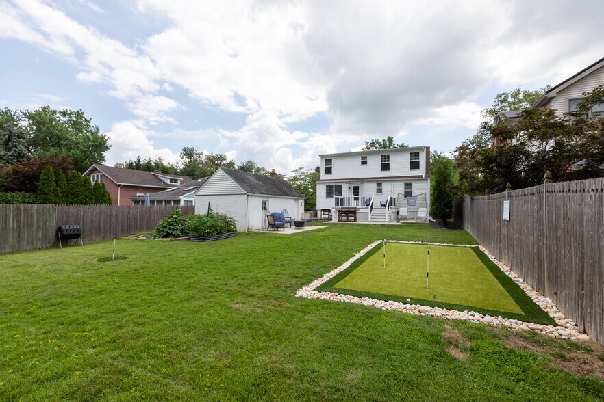 Building Photo - 437 3rd Ave