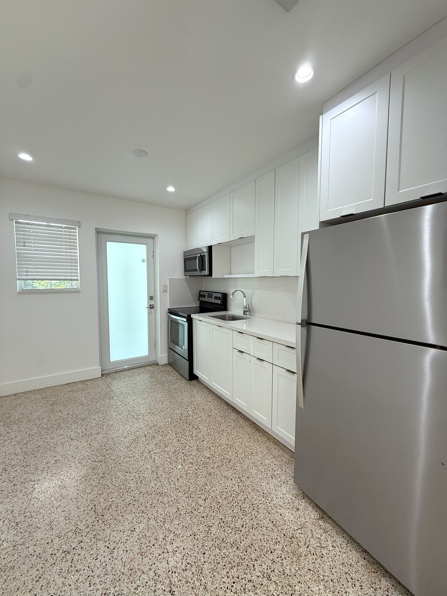 Kitchen - 1320 NW 4th St