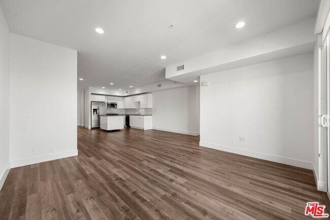 Building Photo - 1215 S Bedford St