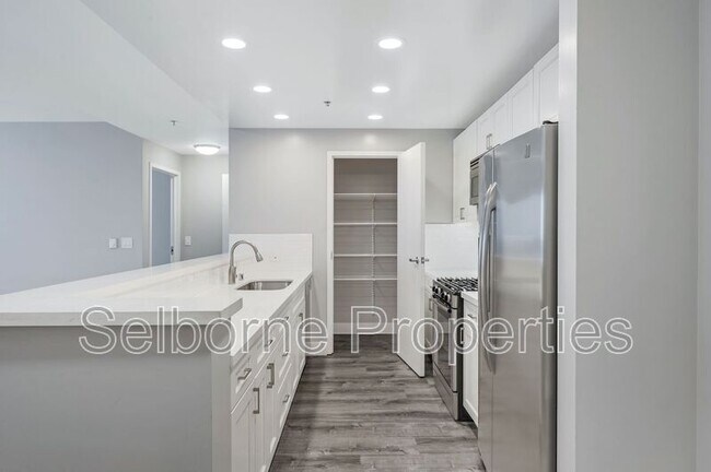 Building Photo - 1401 Jackson St