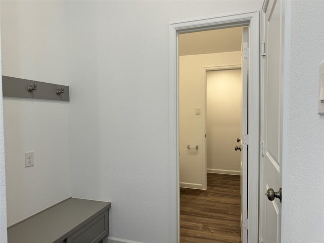 Building Photo - 5506 Amber Brook Ln