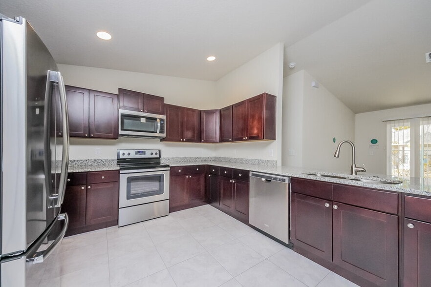 Building Photo - 938 Nancy Ct