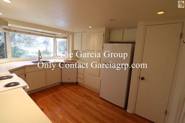 Building Photo - 1493 SW 66th Ave