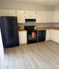 Building Photo - 16 Duiguid Dr
