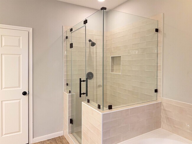 Building Photo - 521 Ironwood Forest Dr