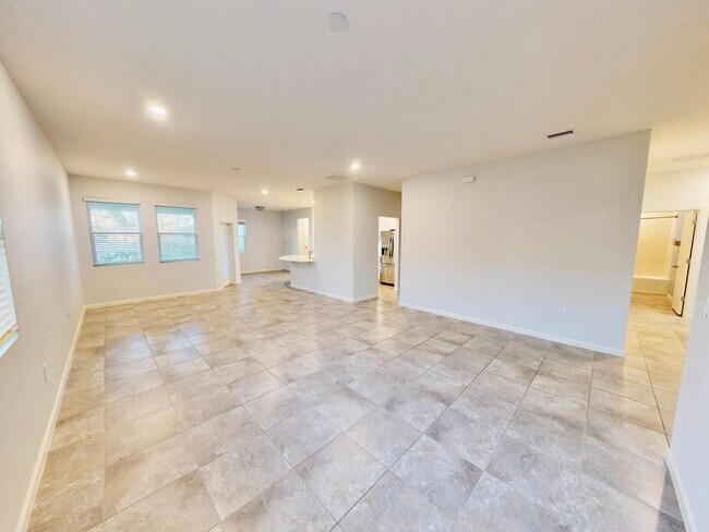 Building Photo - 1405 Mulligan Dr