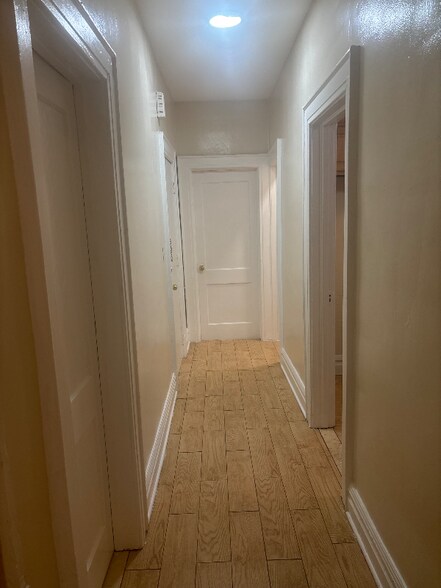 Building Photo - 40 Jacoby St