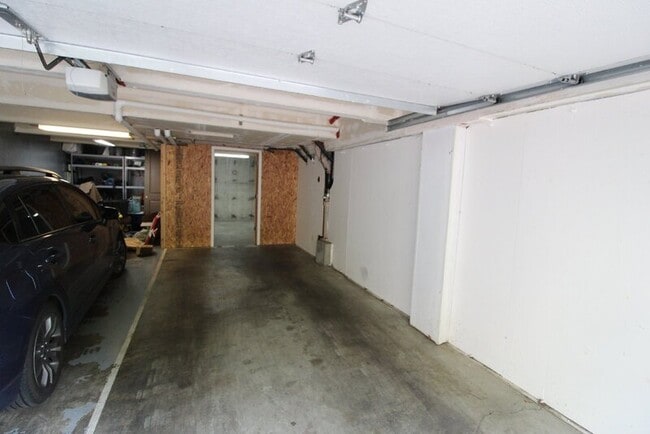 Building Photo - 130 105th Ave SE