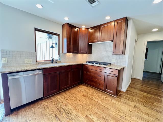 Building Photo - 3916 Bobbin Ln
