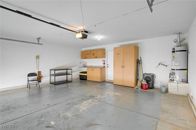 Building Photo - 2204 Riderwood Ave