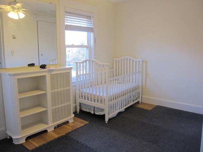 Building Photo - 41 Richwood St