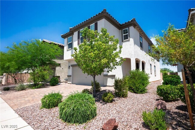 Building Photo - 9136 Cocowoods Pl
