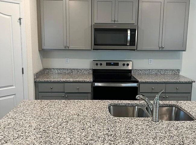 Building Photo - 2642 Angel Falls Dr