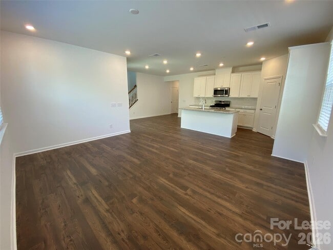 Building Photo - 14057 Lake Home Ln