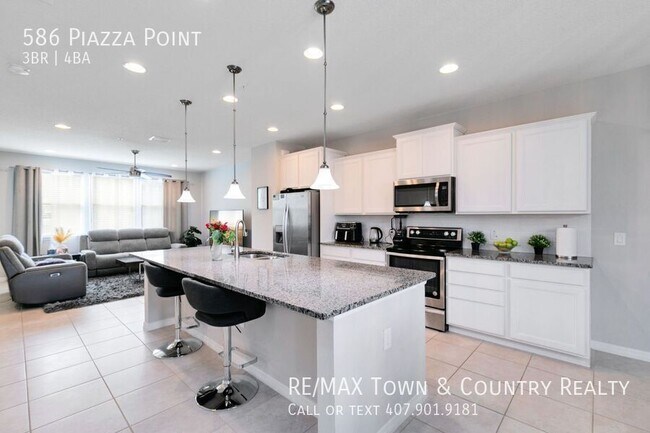 Building Photo - 586 Piazza Point