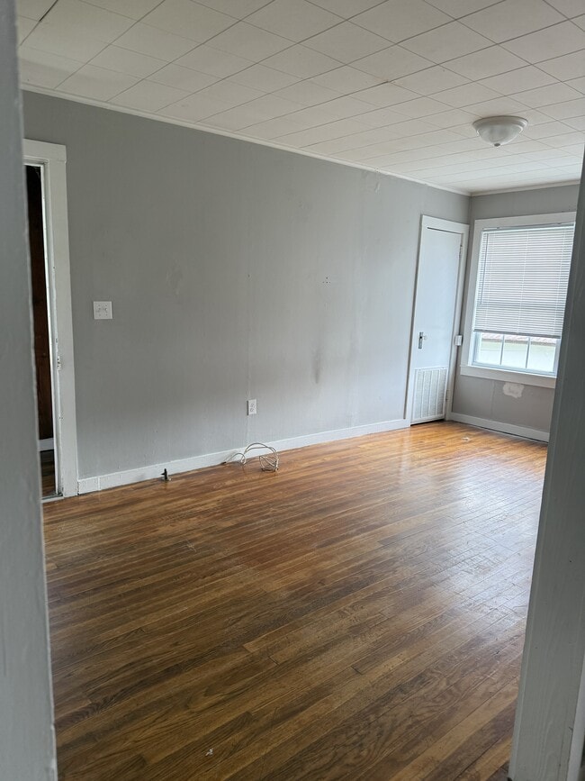 Building Photo - 4387 Kelson Ave