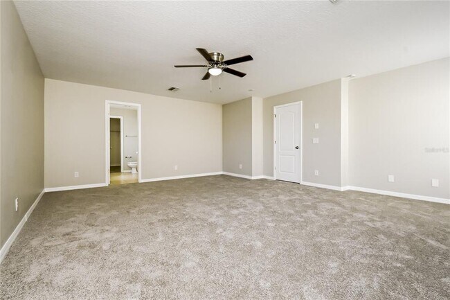 Building Photo - 11167 Golden Silence Dr