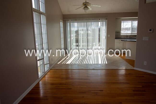 Building Photo - Available NOW! 3 Bedroom / 2 Bathroom Home | Northwest Omaha