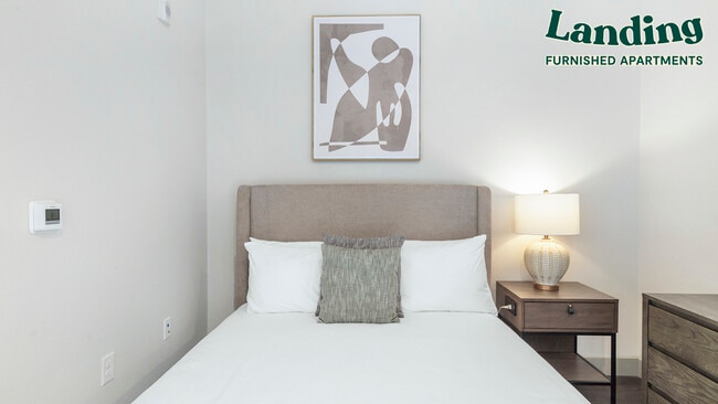 Building Photo - 1605 E County Line Rd