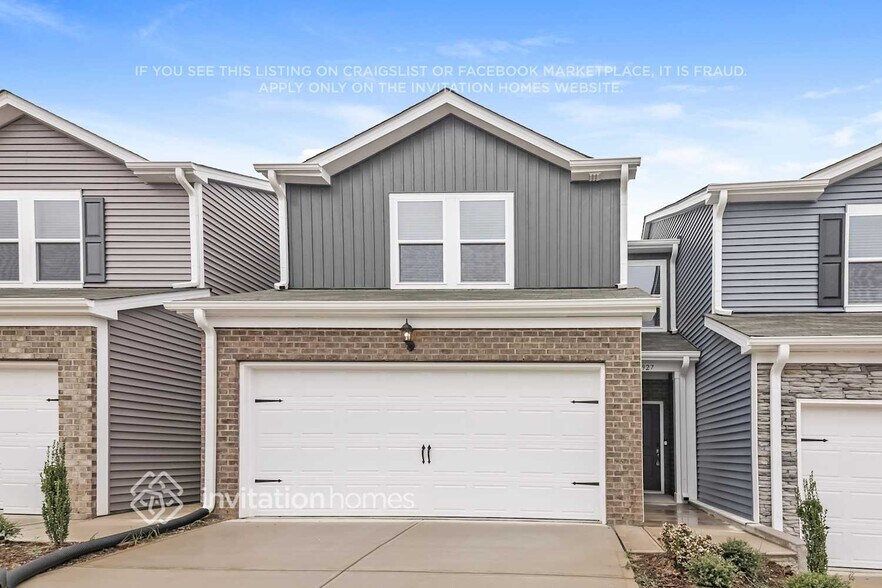 Building Photo - 927 Greenville Wy